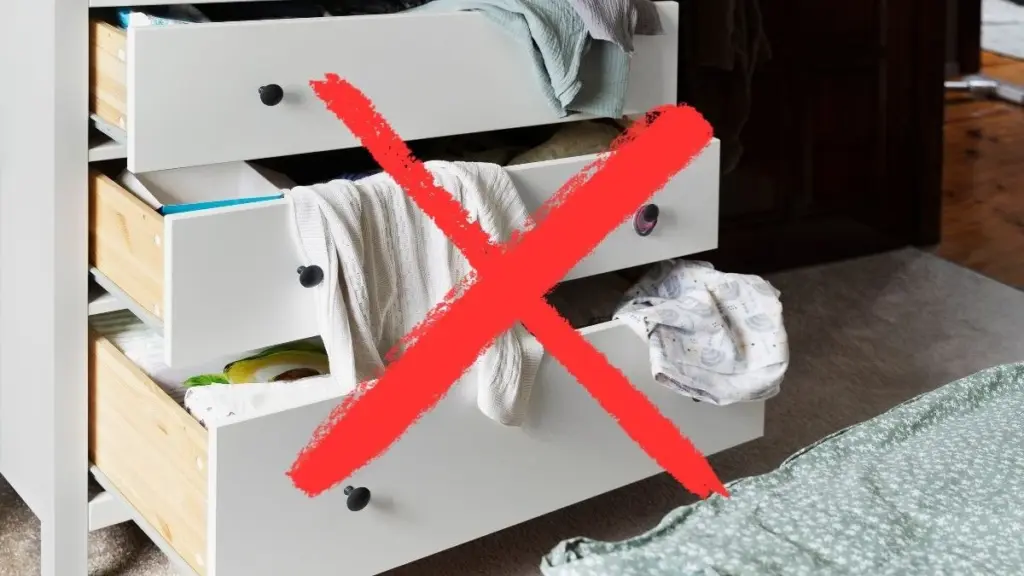 Adjö, garderob i sovrummet: nya trenden är billigare, torkar snabbare och sparar plats