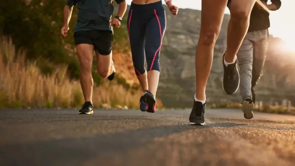 Hur snabbt ska du springa 1,5 km vid olika åldrar?