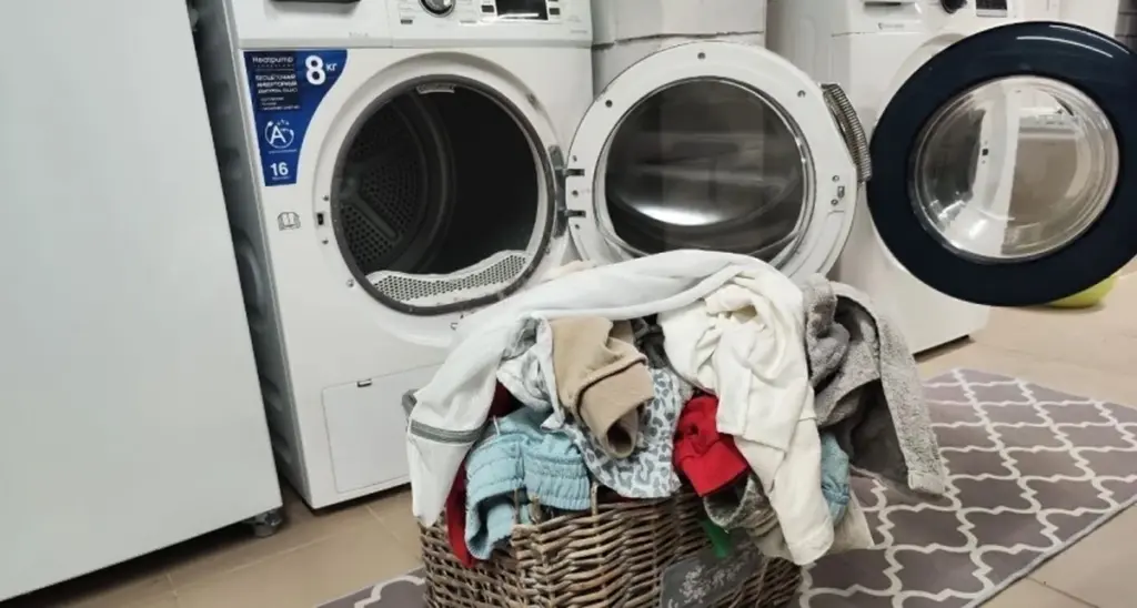 Din tvättmaskin "hoppar" vid centrifugering: orsakerna och hur du löser problemet