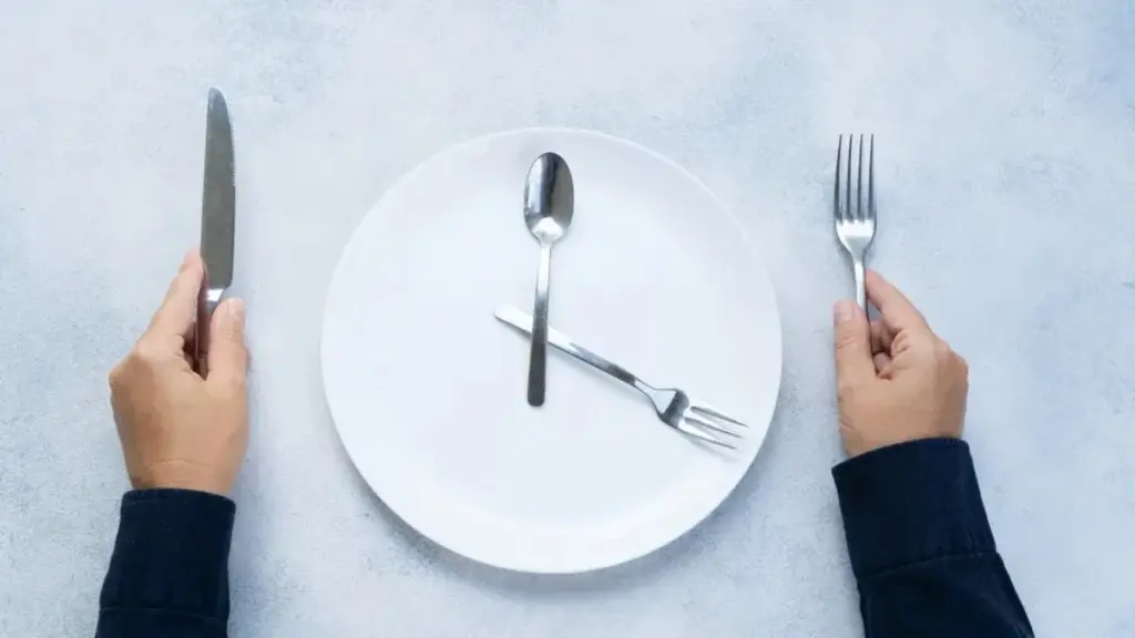 Jejum intermitente för viktnedgång? Ny studie ifrågasätter effektiviteten