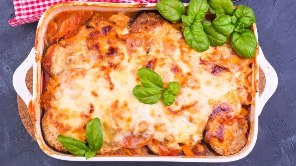 Tante Cátias aubergine- och köttfärslasagne: Den ultimata tröstmaten för regniga dagar
