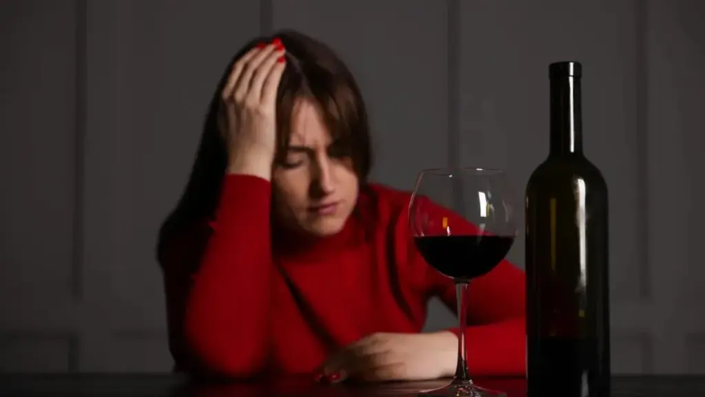 Varningen: Dryckerna som förvärrar din depression – och det är inte bara alkoholen