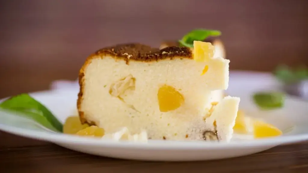 Islandsk ostekake med karamellisert ananas: En dessert som garantert imponerer