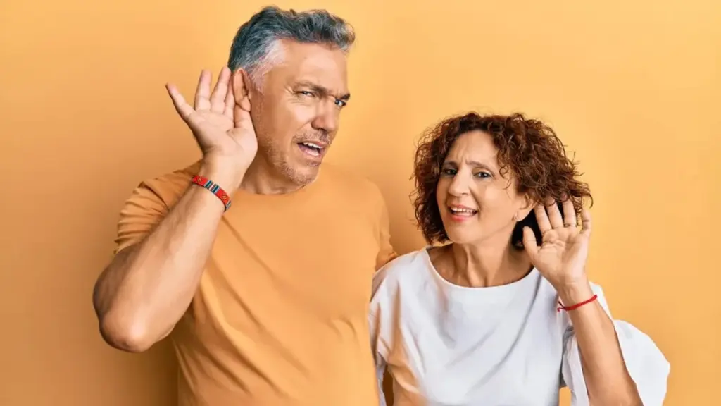 När hörseln sviktar: Hur en partner kan vakna till liv igen
