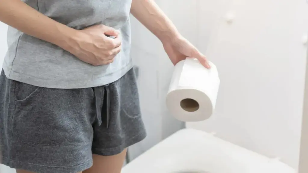 Sex vanliga symtom på tjocktarmscancer som läkare varnar för