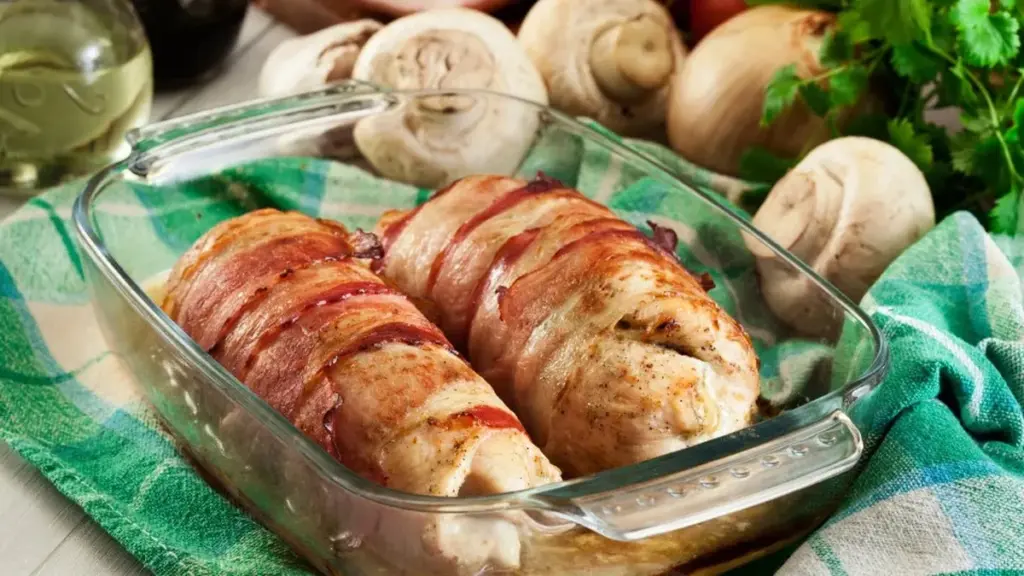 Snabb middagslycka: 20-minuters kycklingrulle med bacon som imponerar