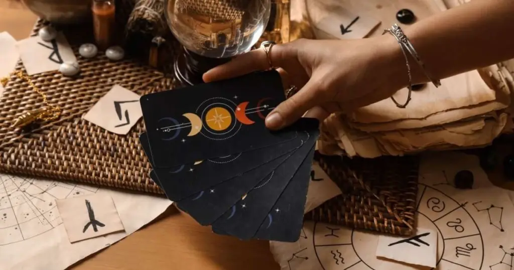 Veckans Tarot: Din guide till 2-8 mars 2026